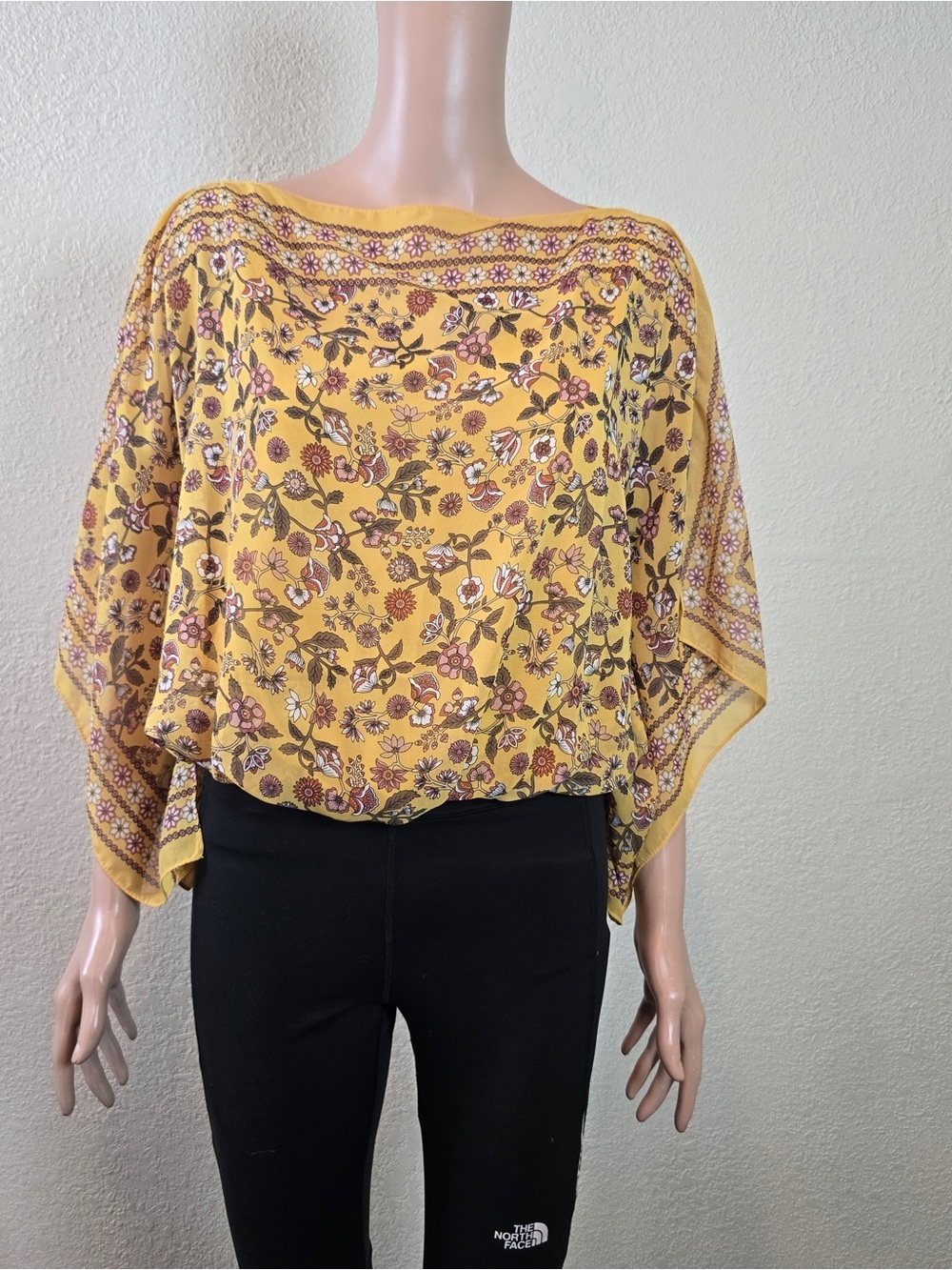 Max Studio Blouse Ruffle Sleeve Yellow Size Large - Picture 5 of 11